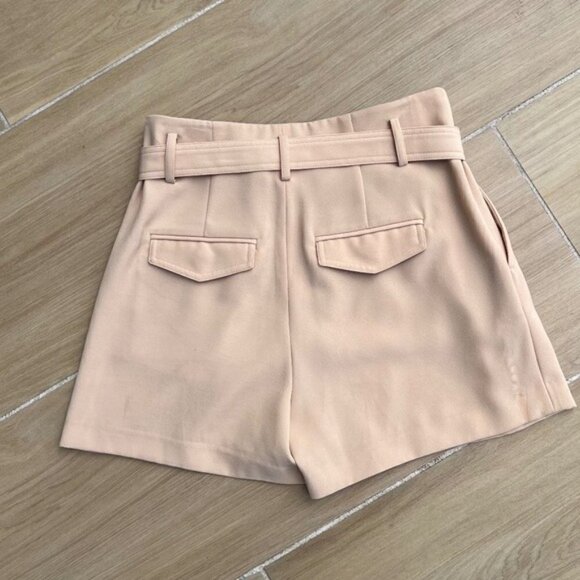 Vince High Rise Belted Paper Bag Shorts Size 6 Praline Beige - Picture 11 of 13
